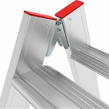 Индустриальная двухсторонняя алюминиевая стремянка с развальцованными ступенями NV5120.4